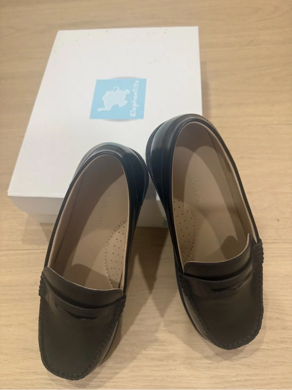 Elephantito sleek black